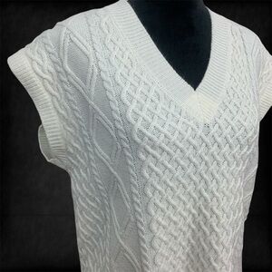 Grace Karin‎ Women's M Cream Knit Sweater Vest Old Money Preppy Academia Classic